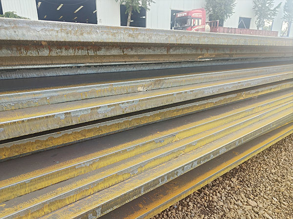 What are the precautions in the welding process for S420M steel?